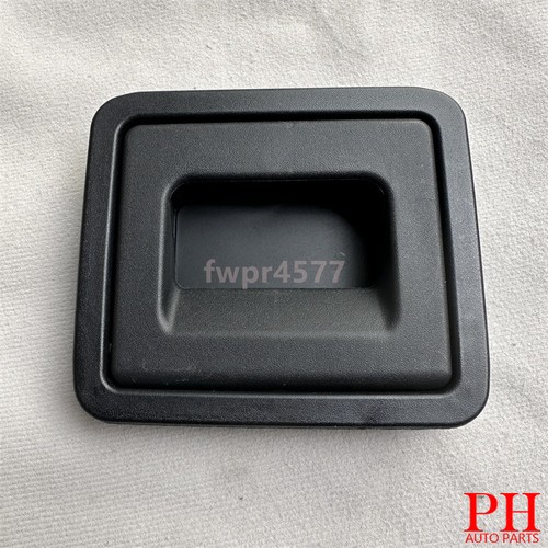 Rear trunk boot floor - floor, handle